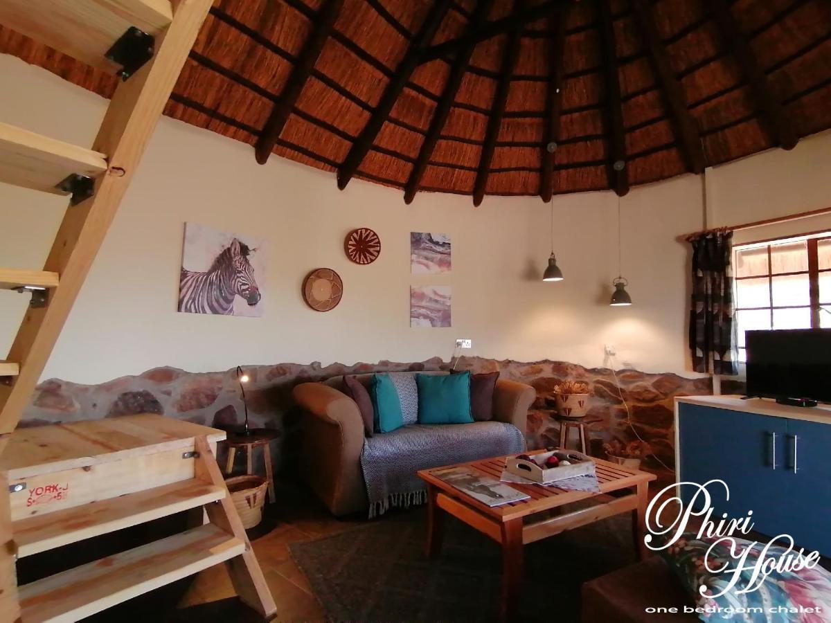 Moritshane Estate กาโบโรเน ภายนอก รูปภาพ