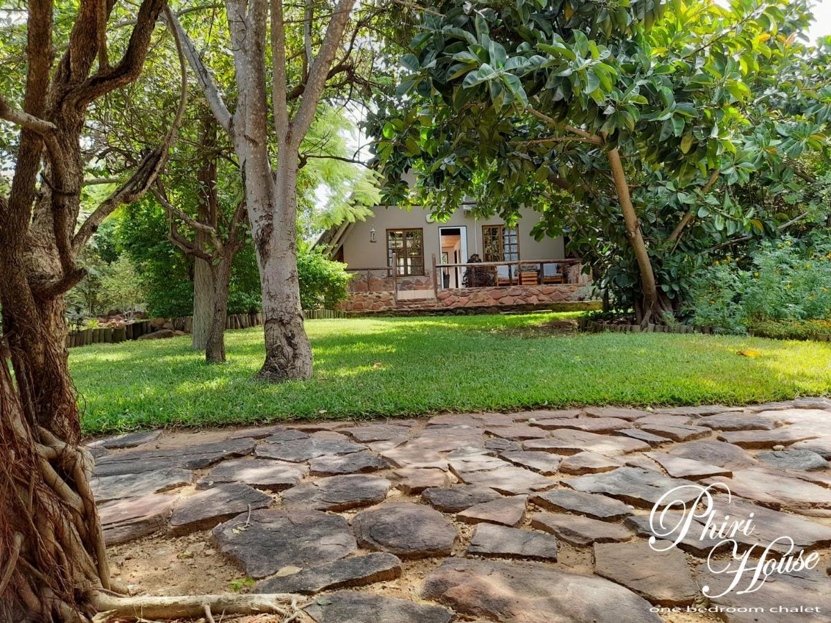 Moritshane Estate กาโบโรเน ภายนอก รูปภาพ